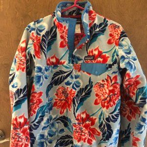 Patagonia Synchilla Pullover M Blue and Red Floral